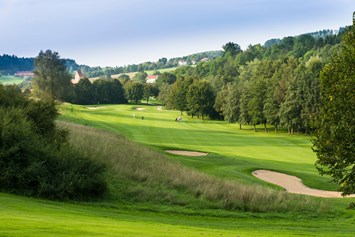 Golfhotel: Uttlau Golf Course
ca. 10 Minuten entfernt, hügelig, anspruchsvoll - Gutshof Penning