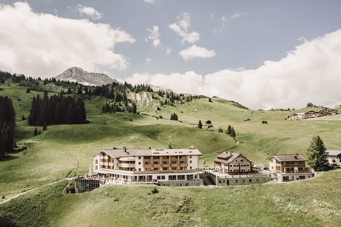 Golfhotel: Außenansicht  - Hotel Goldener Berg