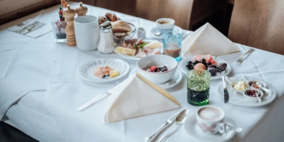 Golfurlaub - PLZ 6707 (Österreich) - Frühstück - Hotel Goldener Berg