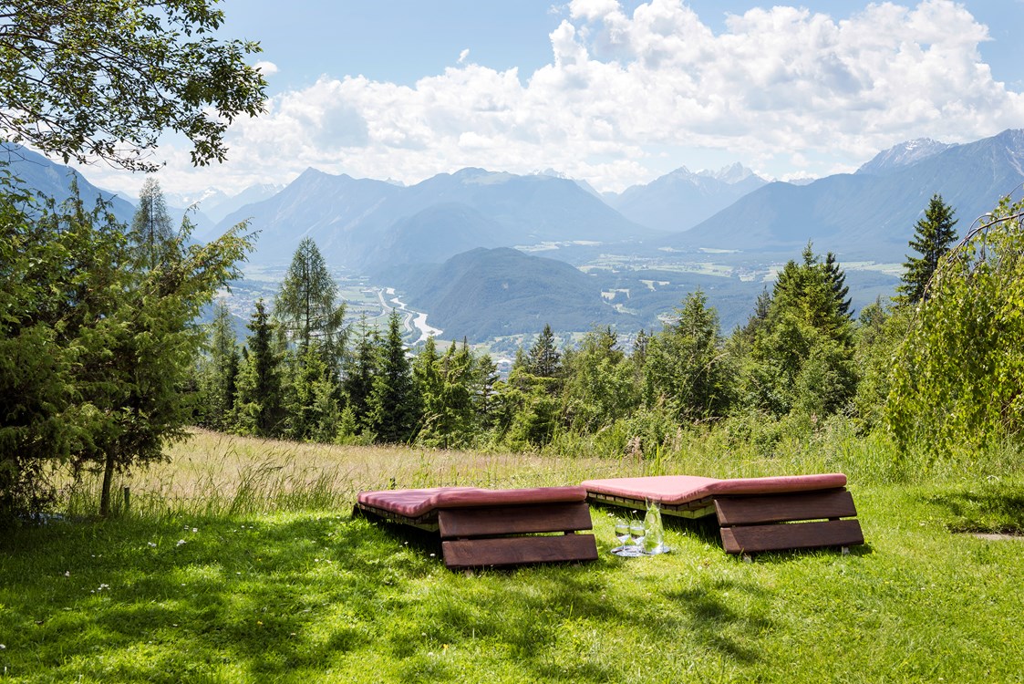 Golfhotel: Liegewiese & Panoramagarten Alpenwelt SPA - Inntalerhof - DAS Panoramahotel