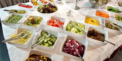 Golfurlaub - Bad und WC getrennt - Vital-Snack Buffet am Nachmittag im Rahmen unserer Wohlfühlpension - Inntalerhof - DAS Panoramahotel