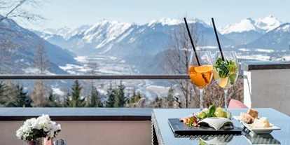 Golfurlaub - Bad und WC getrennt - Weitblick mit Genuss - der Slogan von Mösern bei Seefeld in Tirol - Inntalerhof - DAS Panoramahotel