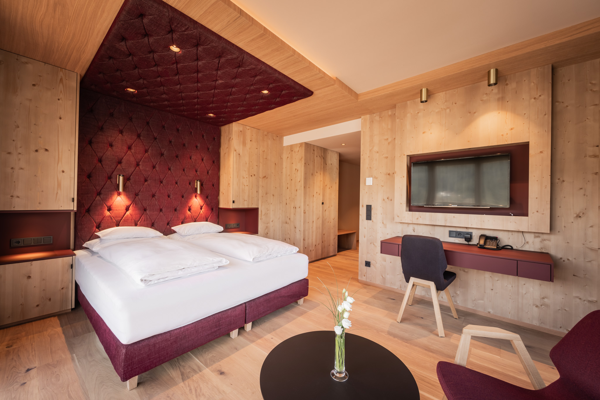 Hotel Kristall - Adults only Zimmerkategorien Juniorsuite Farbenspiel