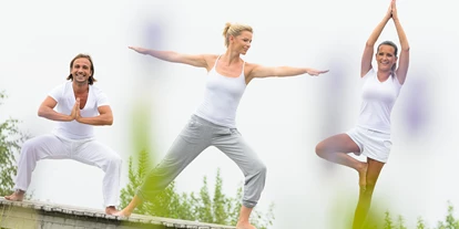Golfurlaub - Fahrstuhl - Yoga am Badeteich - AVIVA make friends