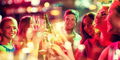 Golfurlaub - Fahrstuhl - AVIVA make friends