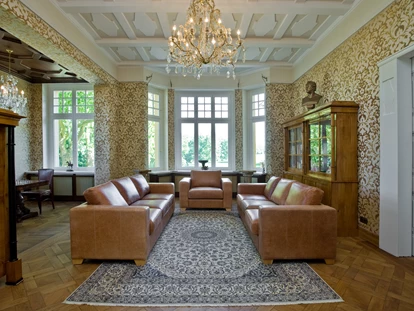 Golfurlaub - Bad und WC getrennt - Schloss Bibliothek - Bernsteinschloss Wendorf