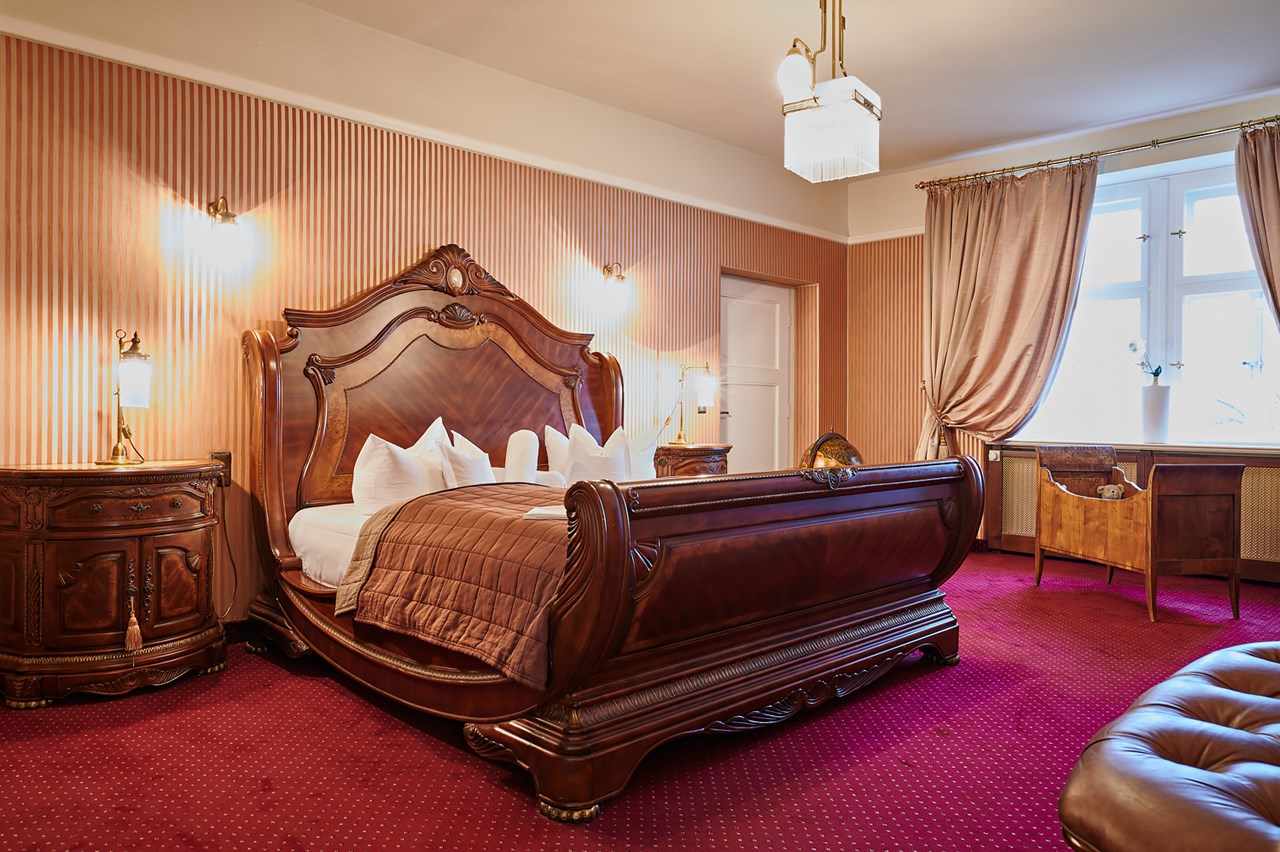 Schlosshotel Wendorf & Resort MV19412 Zimmerkategorien Luxus Suite Fürst Niklot
