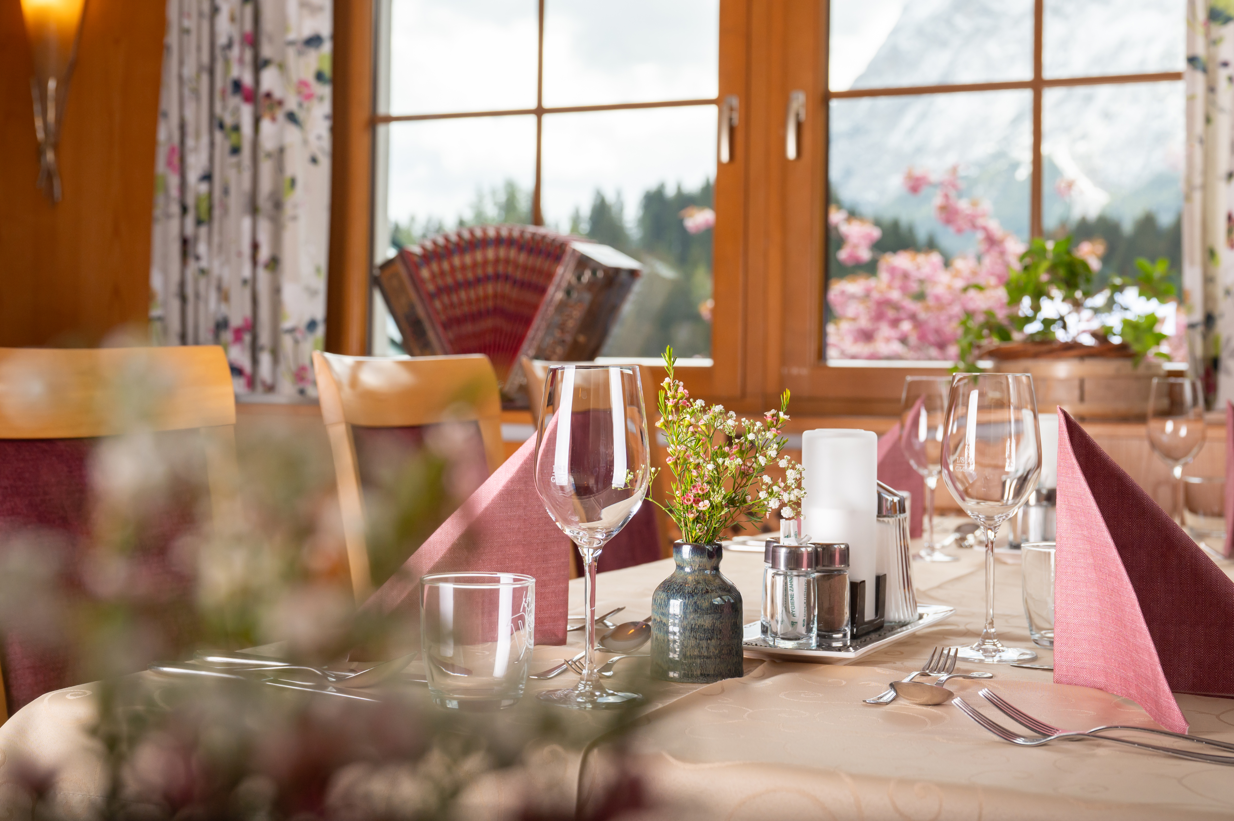 Golfhotel: Restaurant - Hotel DER HECHL