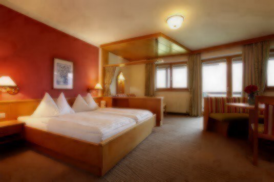 Hotel DER HECHL Zimmerkategorien Südstudio ca 33 m²