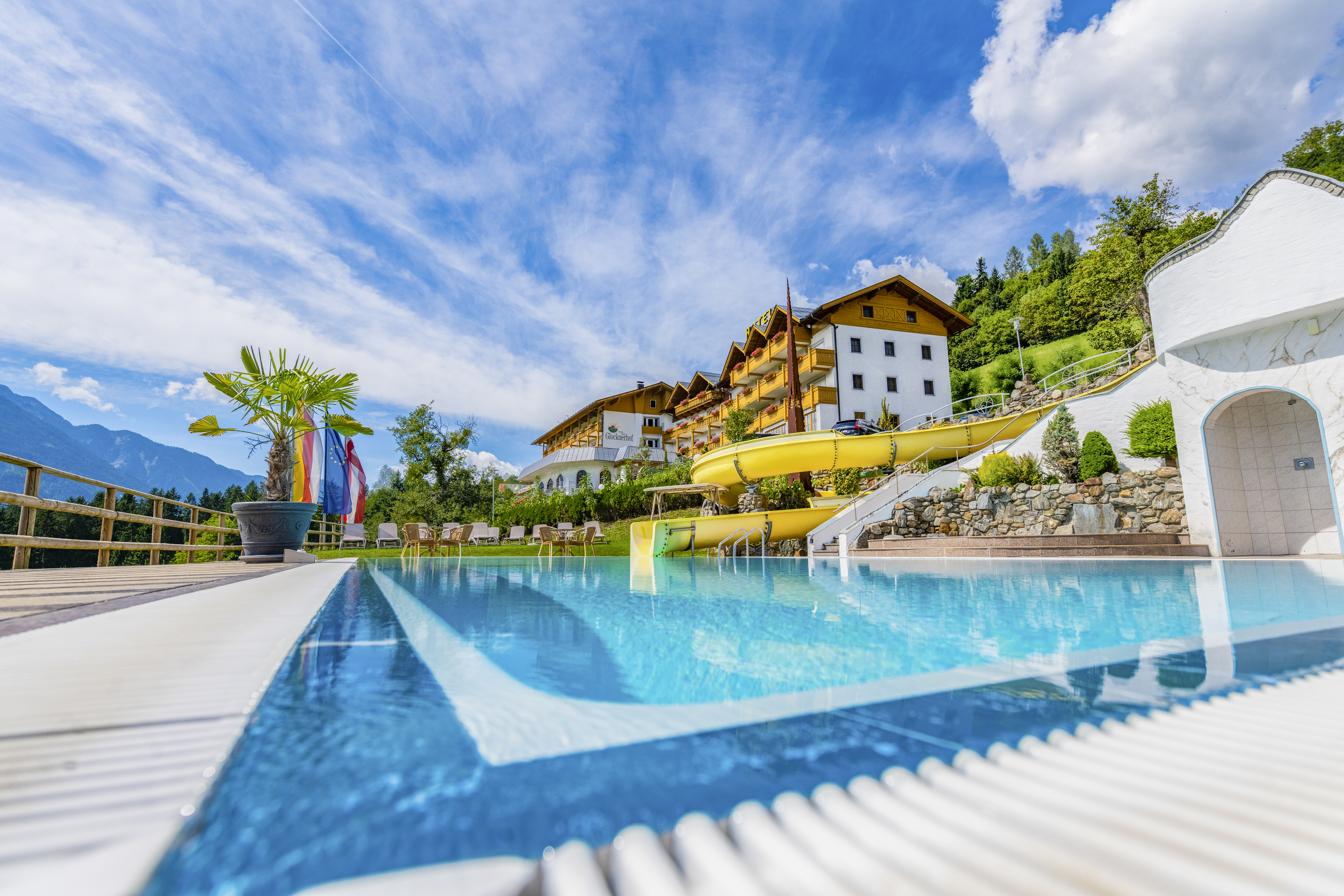 Golfurlaub - PLZ 9871 (Österreich) - Freibad mit Wasserrutsche - Hotel Glocknerhof ****