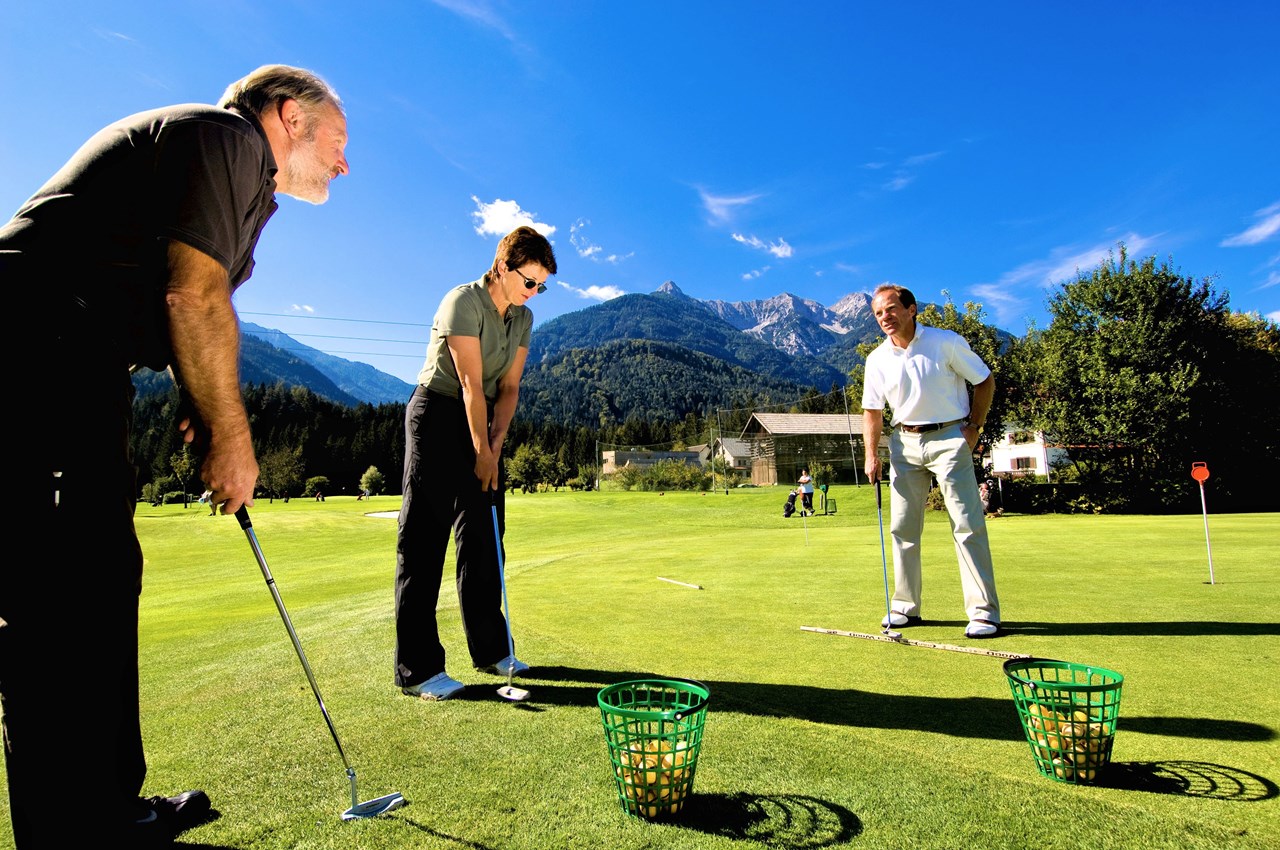 Hotel Glocknerhof **** Golfeinrichtungen im Detail Golfschule am GC Berg im Drautal