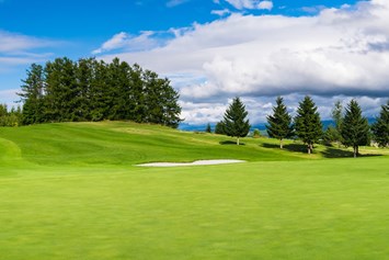 Golfhotel: Golfer-Eldorado mit gratis Greenfee auf 5 wunderschönen Golfplätzen der Region - Sackmann Genusshotel