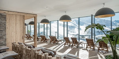 Golfurlaub - Fahrstuhl - Sky Relax Area im 4. Obergeschoss - SKI | GOLF | WELLNESS Hotel Riml****S