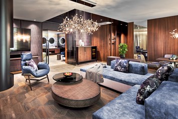 Golfhotel: Luxury-Suite mit eigener 3in1-Kombisauna, Whirlpool und Weinklimaschrank - 5-Sterne Wellness- & Sporthotel Jagdhof