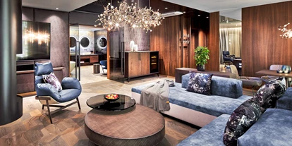 Golfurlaub - Sauna - Luxury-Suite mit eigener 3in1-Kombisauna, Whirlpool und Weinklimaschrank - 5* Wellness- & Sporthotel Jagdhof