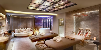 Golfurlaub - Sauna - Private Spa-Suite für Partner-Anwendungen mit Whirlwanne, Infrarot-Liegen und Kuscheloase - 5* Wellness- & Sporthotel Jagdhof