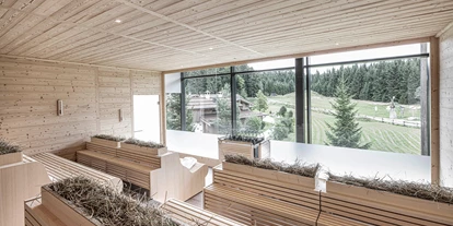 Golfurlaub - Sauna - INNs HOLZ Natur- & Vitalhotel****s Heusauna mit Blick auf den Böhmerwald - INNs HOLZ Natur- & Vitalhotel****s