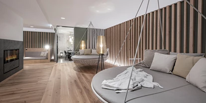 Golfurlaub - Sauna - INNs HOLZ Natur- & Vitalhotel****s Ruheraum mit Schaukelbetten - INNs HOLZ Natur- & Vitalhotel****s