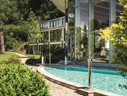 Golfurlaub - Bad und WC getrennt - Liege- und Ruhebereich Seeterrassen (Adults Only) - Romantik- & Wellnesshotel Deimann