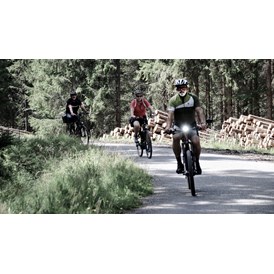 Golfhotel: INNs HOLZ Chaletdorf im Sommer Radfahren Mountainbike - INNs HOLZ Chaletdorf