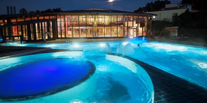 Golfurlaub - Restaurant - Bade-und Saunalandschaft Actinon direkt gegenüber - Hotel Am Kurhaus