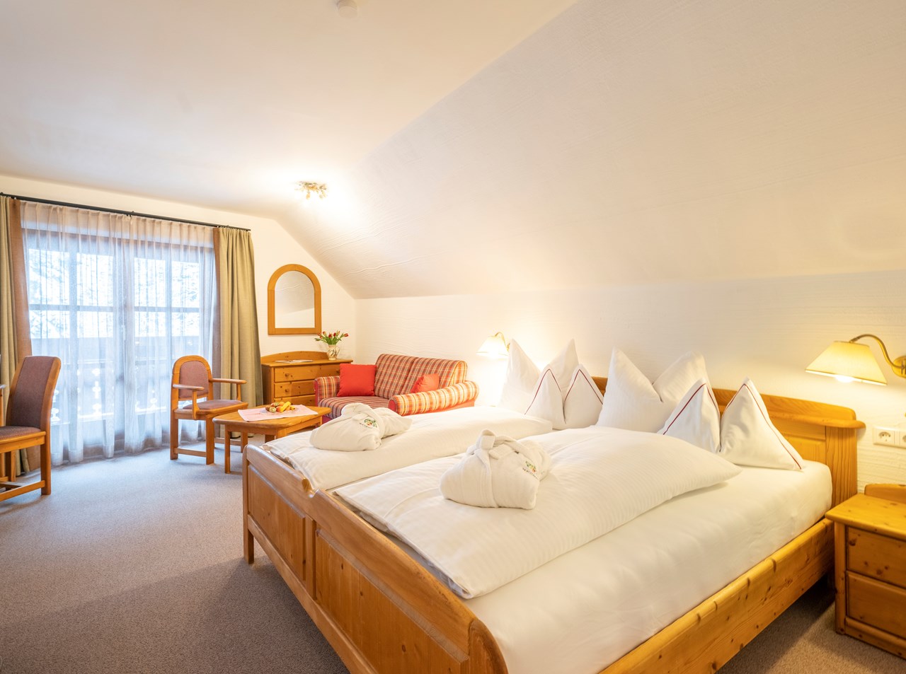 Hotel GUT Trattlerhof & Chalets**** Zimmerkategorien Landhaus Doppelzimmer