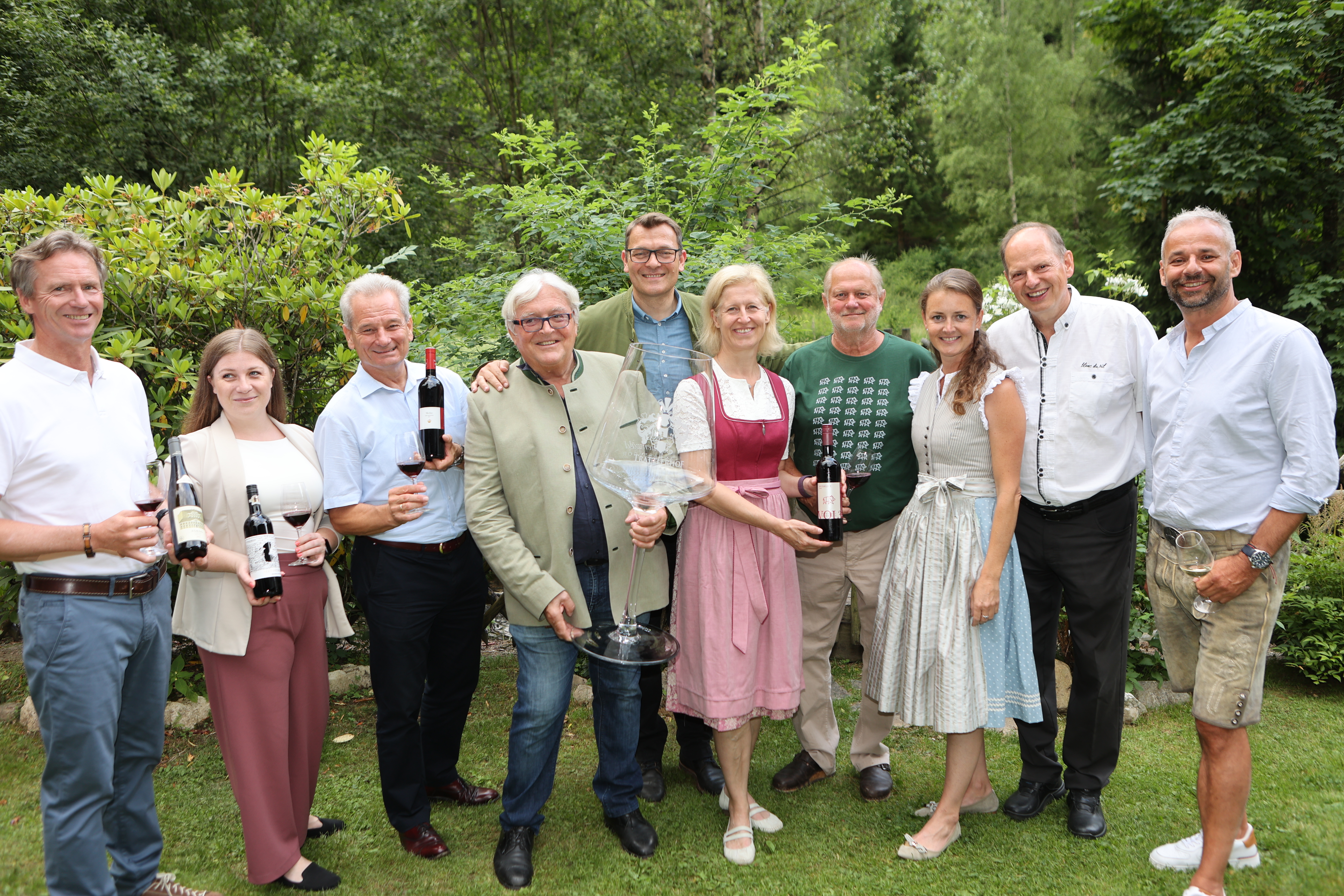 Trattlers Hof-Chalets Golfeinrichtungen im Detail 15. Charity Wein & Golf Cup