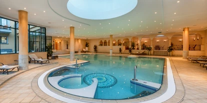 Golfurlaub - PLZ 6707 (Österreich) - Pool - Hotel Vereina Klosters