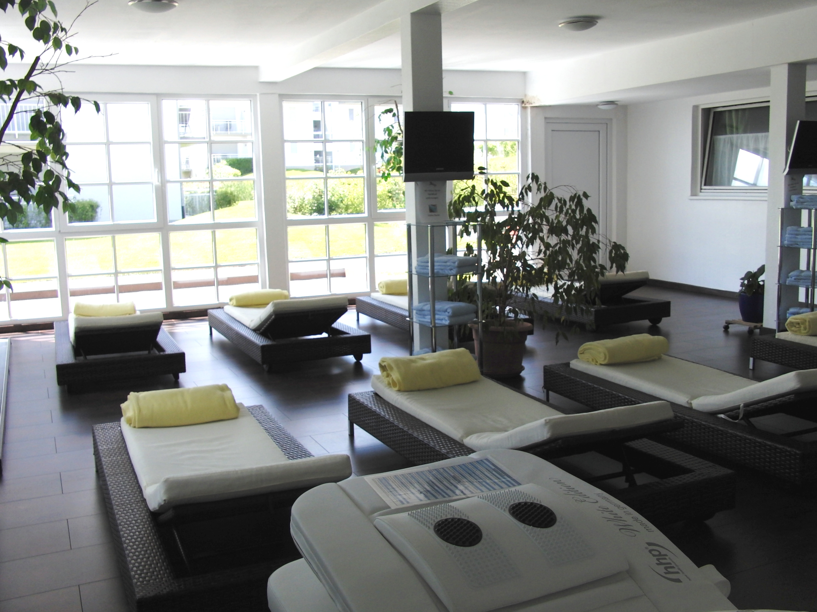 Golfurlaub - PLZ 79111 (Deutschland) - Ruheraum und Massageliegen - Hotel Hebelhof