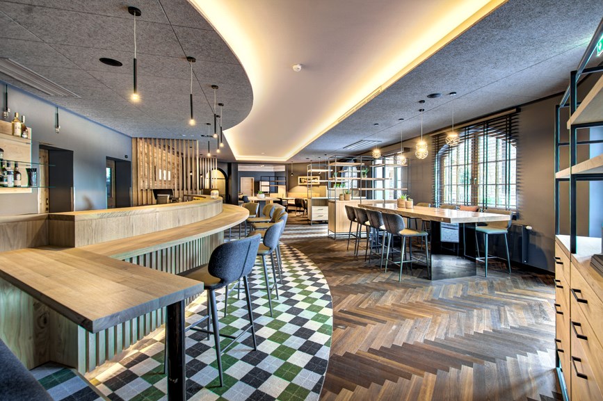 Hotel Gut Brandlhof Golfeinrichtungen im Detail Restaurant einkehr