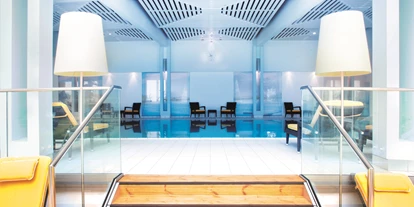 Golfurlaub - Fahrstuhl - "SigNatur" Thermalhallenpool - EUROPÄISCHER HOF Bad Gastein
