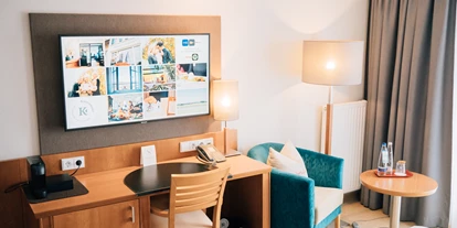 Golfurlaub - Restaurant - TV, Schreibtisch, Sessel - Klostermaier - Hotel & Restaurant