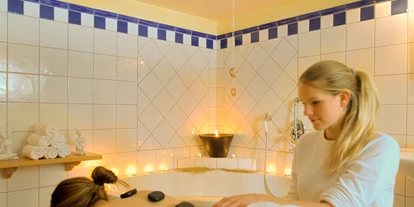 Golfurlaub - Bad und WC getrennt - Massageanwendungen im Hotel Zum Jungen Römer - Hotel Zum Jungen Römer