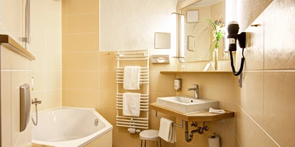 Golfurlaub - Deutschland - Badezimmer - NordWest-Hotel "Amsterdam"