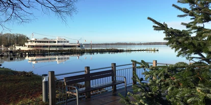Golfurlaub - Deutschland - Zwischenahner Meer mit Fähranleger - NordWest-Hotel "Amsterdam"