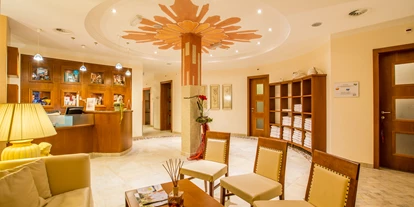 Golfurlaub - Fahrstuhl - Spa Rezeption - Landhotel Schermer