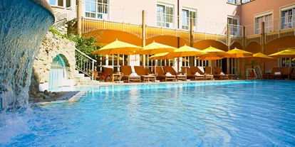 Golfurlaub - Restaurant - Sportaußenpool - Hotel MAXIMILIAN