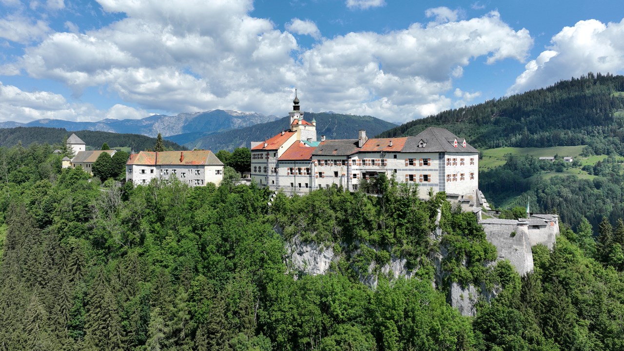 Imlauer Hotel Schloss Pichlarn Ausflugsziele Burg Strechau
