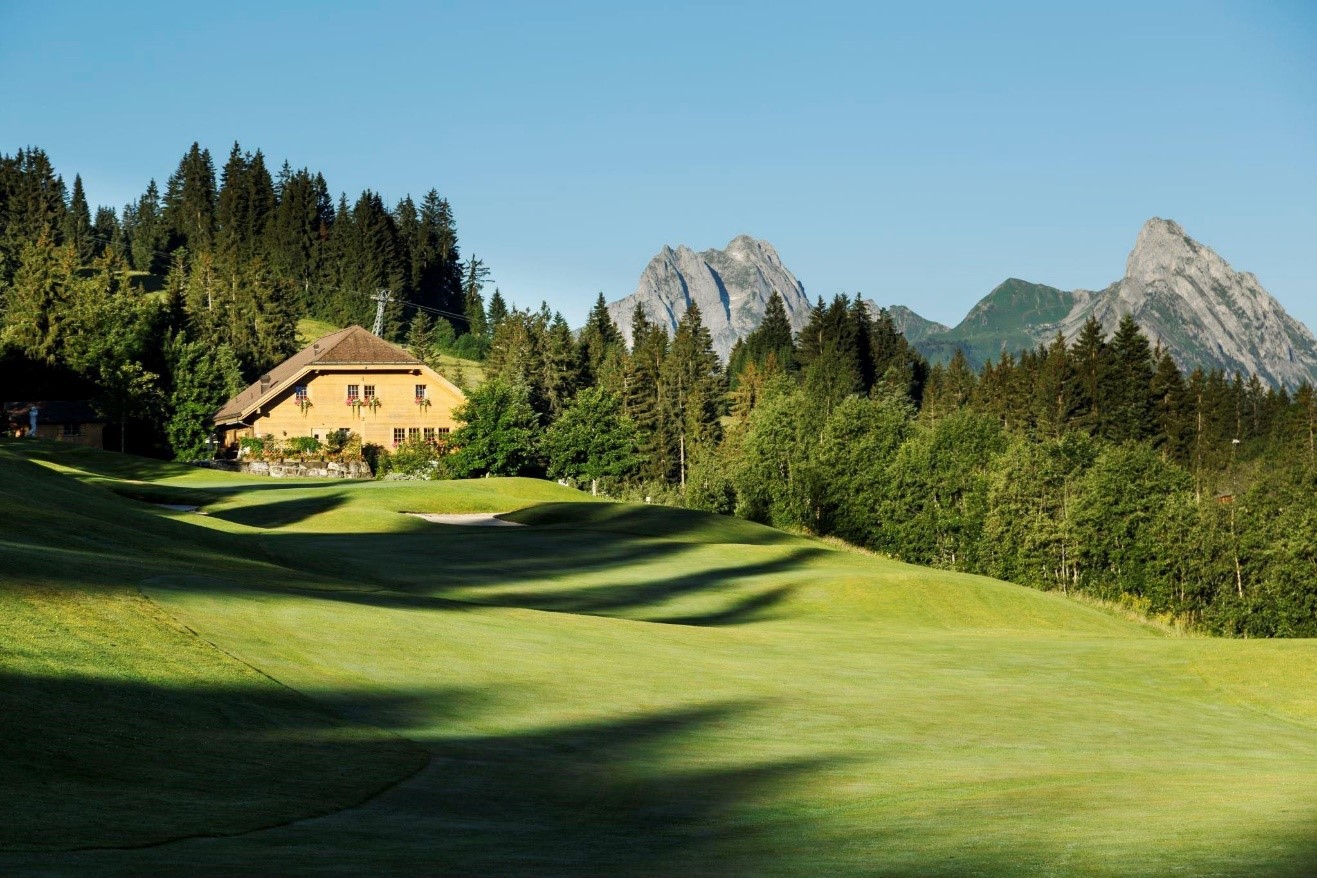Golfhotel: Golfclub Gstaad Saanenland - GOLFHOTEL Les Hauts de Gstaad & SPA