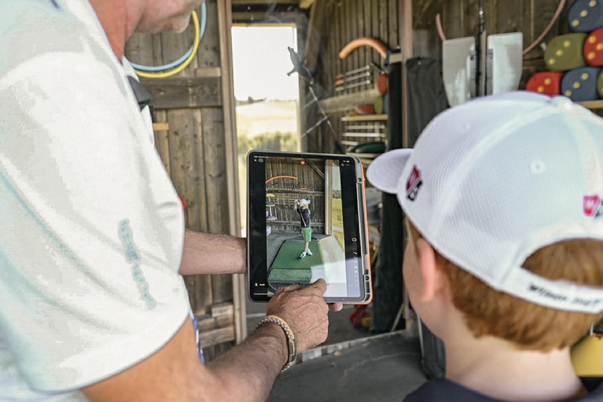 Golfhotel: Unteericht beim Pro mit Track man - ANETSEDER - Landhotel, Lofts & Golf