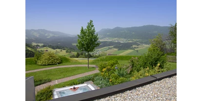 Golfurlaub - PLZ 6707 (Österreich) - Wihrlpool & Aussicht  Wellnesshotel Linde  - Wellnesshotel Linde****