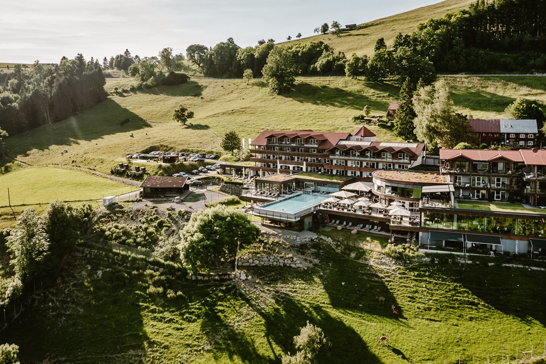 Golfhotel: Außenansicht Resort - Bergkristall - Mein Resort im Allgäu