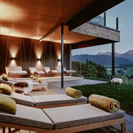 Golfhotel: Outdoor-Living-Room - Bergkristall - Mein Resort im Allgäu