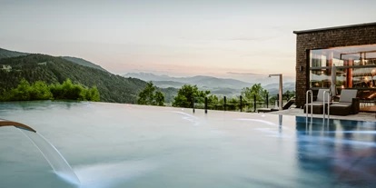Golfurlaub - PLZ 6707 (Österreich) - Infinitypool - Bergkristall - Mein Resort im Allgäu