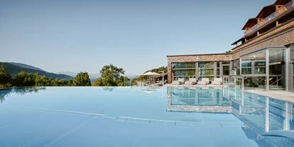 Golfurlaub - PLZ 6707 (Österreich) - Infinitypool - Bergkristall - Mein Resort im Allgäu