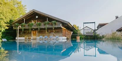 Golfurlaub - Restaurant - Saunastadl mit Außenpool Hotel Drei Quellen Therme - Hotel Drei Quellen Therme