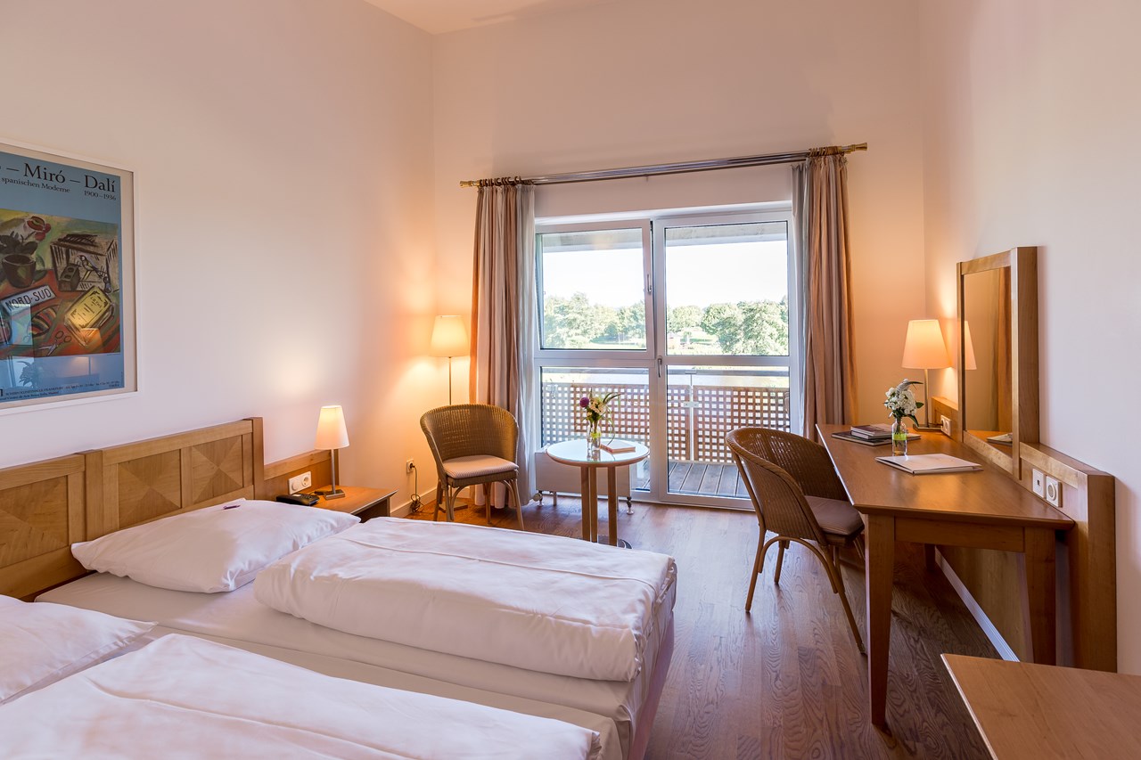 Golfhotel & Restaurant Lindenhof Zimmerkategorien Seeblick und Balkon