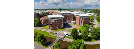 Golfhotel: Frontansicht des Hotel Alte Werft in Papenburg - Hotel Alte Werft