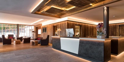 Golfurlaub - Sauna - Rezeption - Dolomites Nature Hotel Vigilerhof