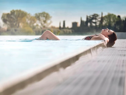 Golfurlaub - Bad und WC getrennt - Quellenhof Luxury Resort Lazise